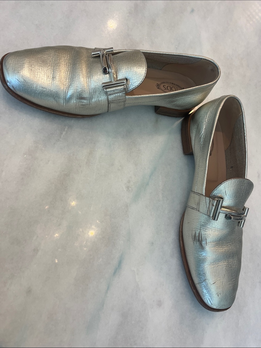 Tod's Silver Metallic Leather Bit Double T Loafers Women's Size 9.5 - Picture 4 of 11